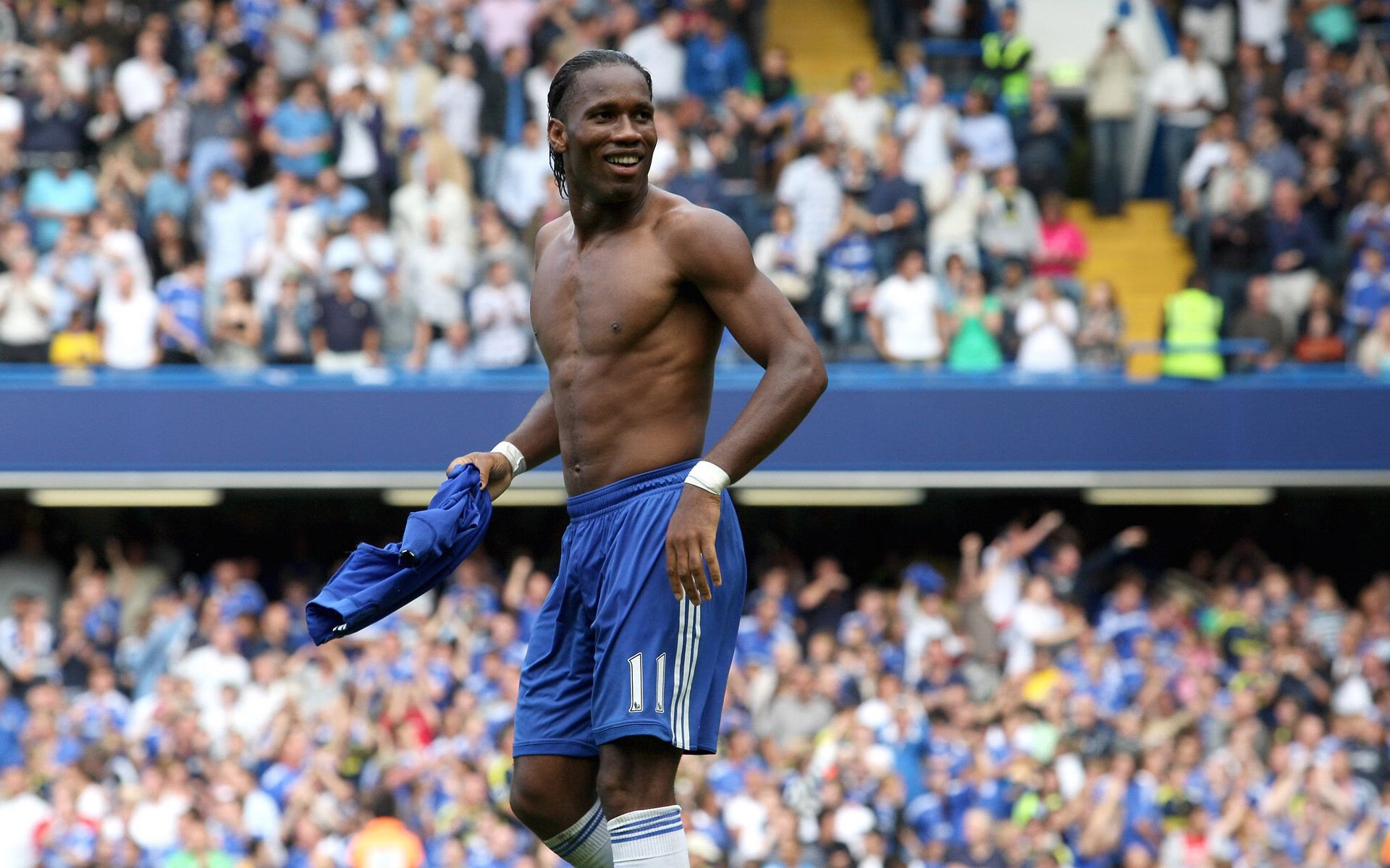 开云体育在线登入-球迷自制短视频：最感人、最激励人心的现场瞬间，足球球迷的视频